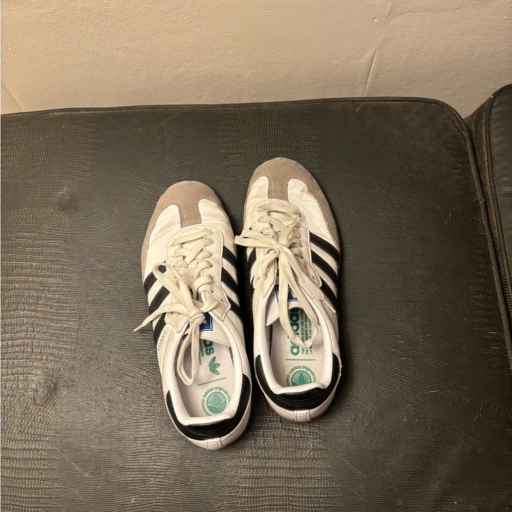 Adidas Sambas